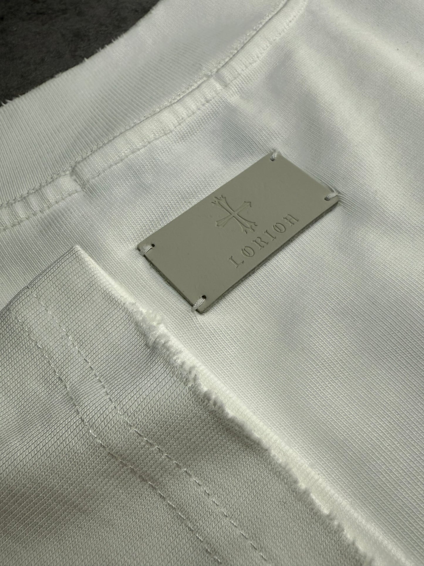 Thorns & Cross(White)