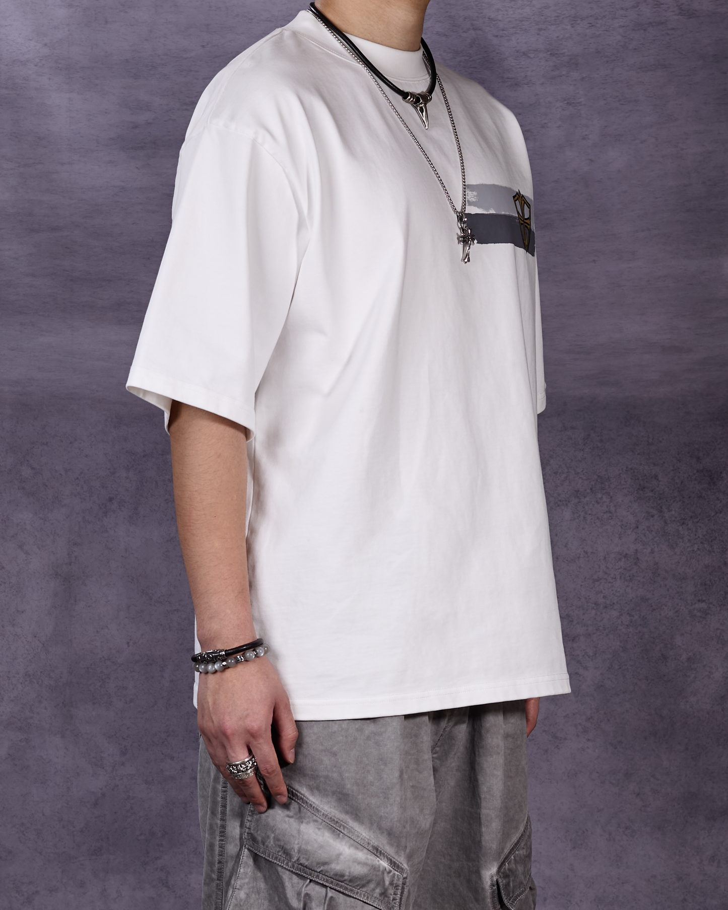 Thorns & Cross(White)
