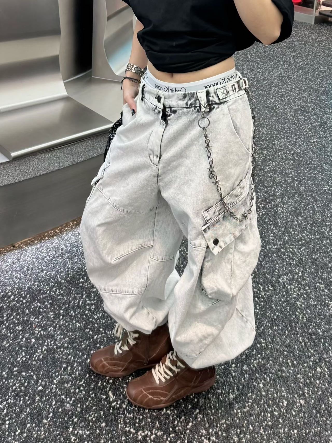 Sun-Faded Cargo Curved Pants