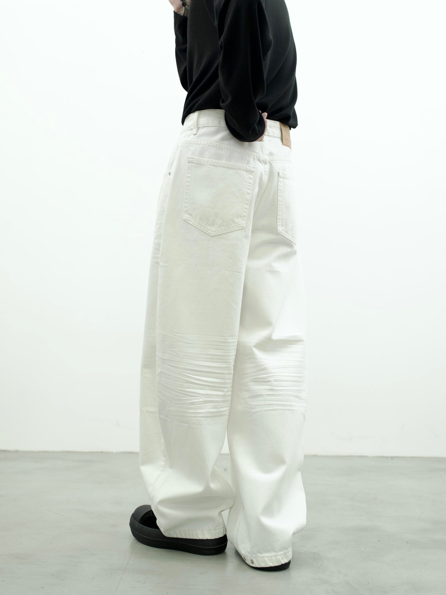 Pure White Curved Denim