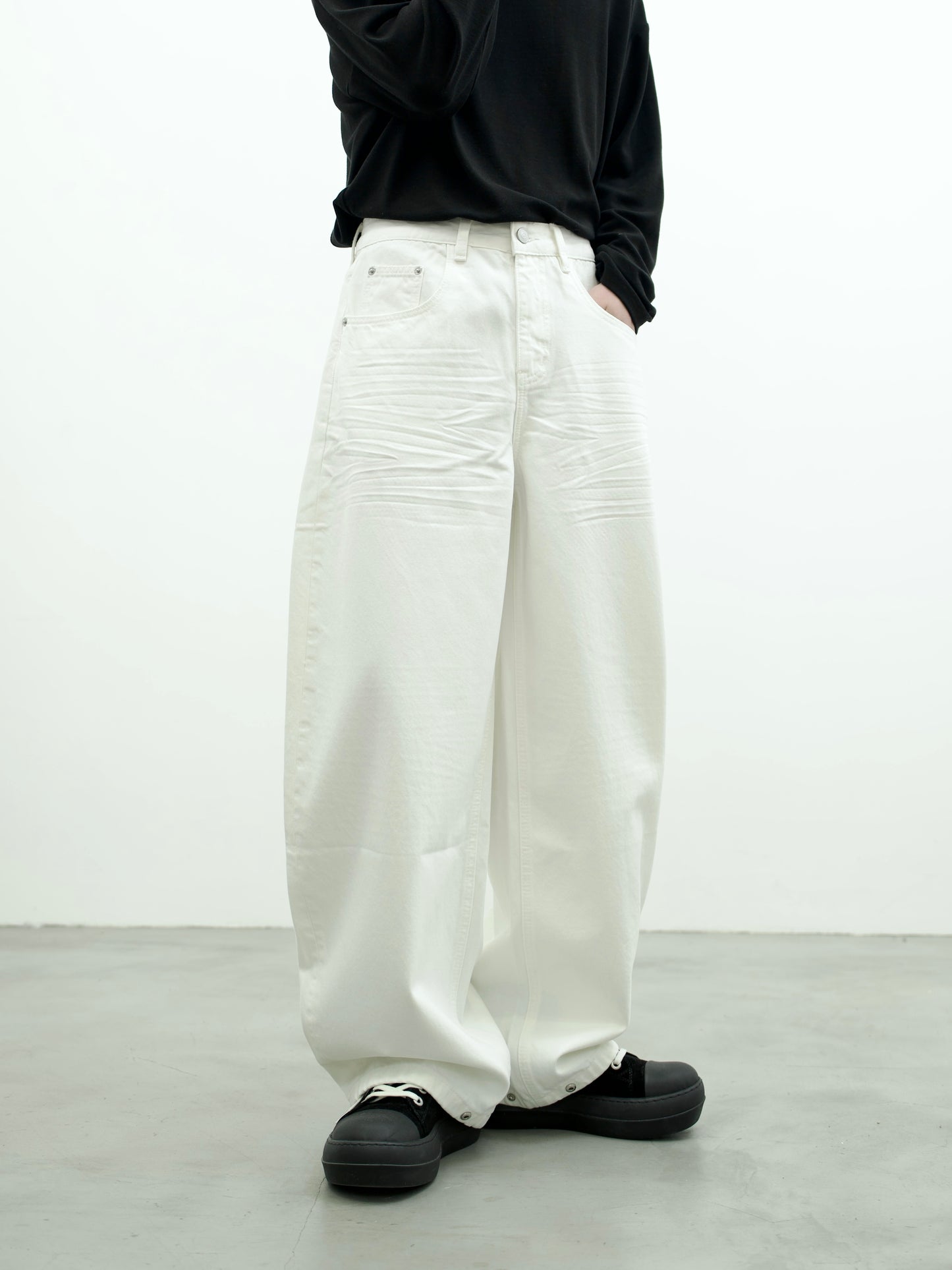 Pure White Curved Denim