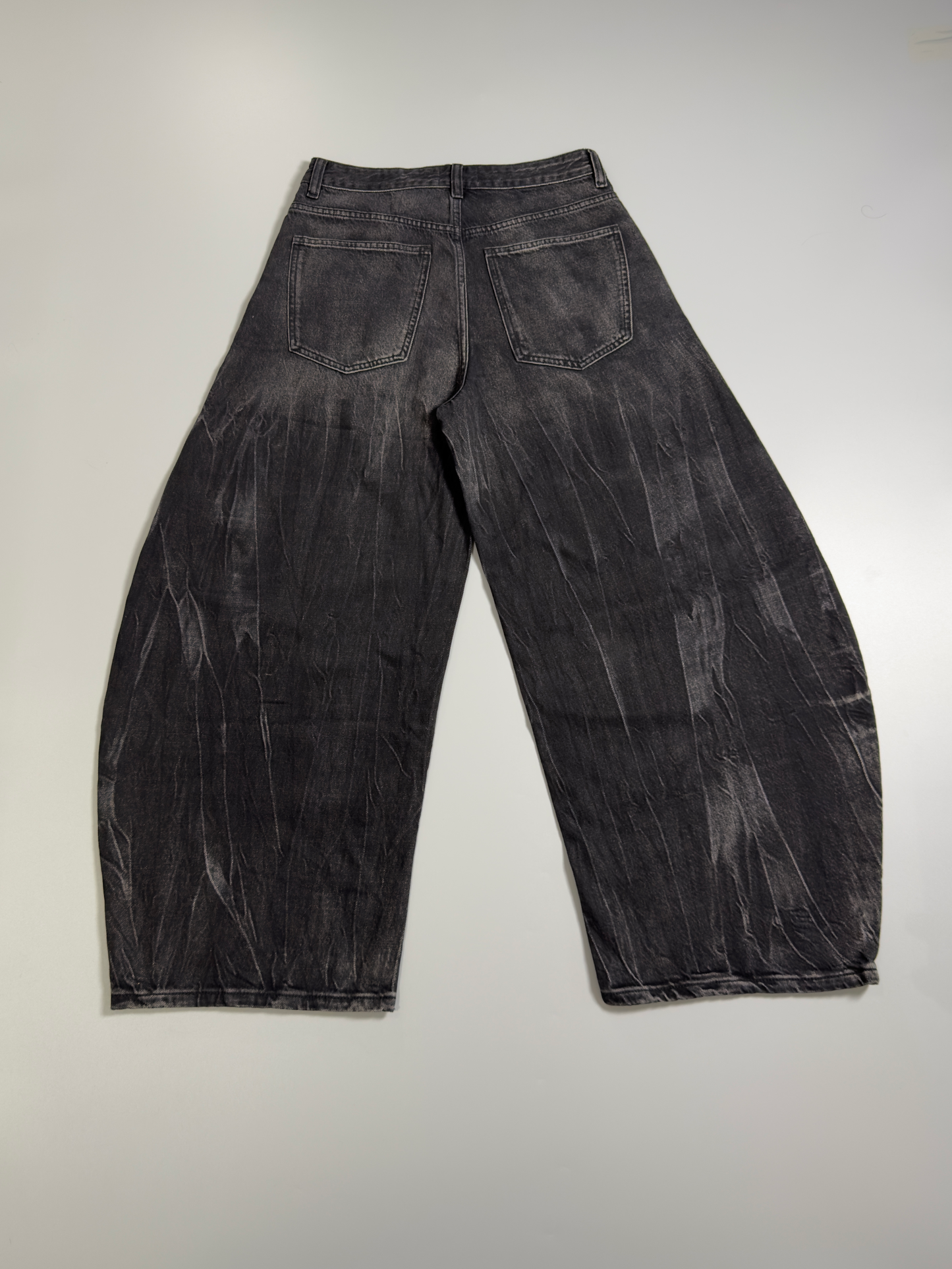 Nevada Wash Curved-Leg Jean