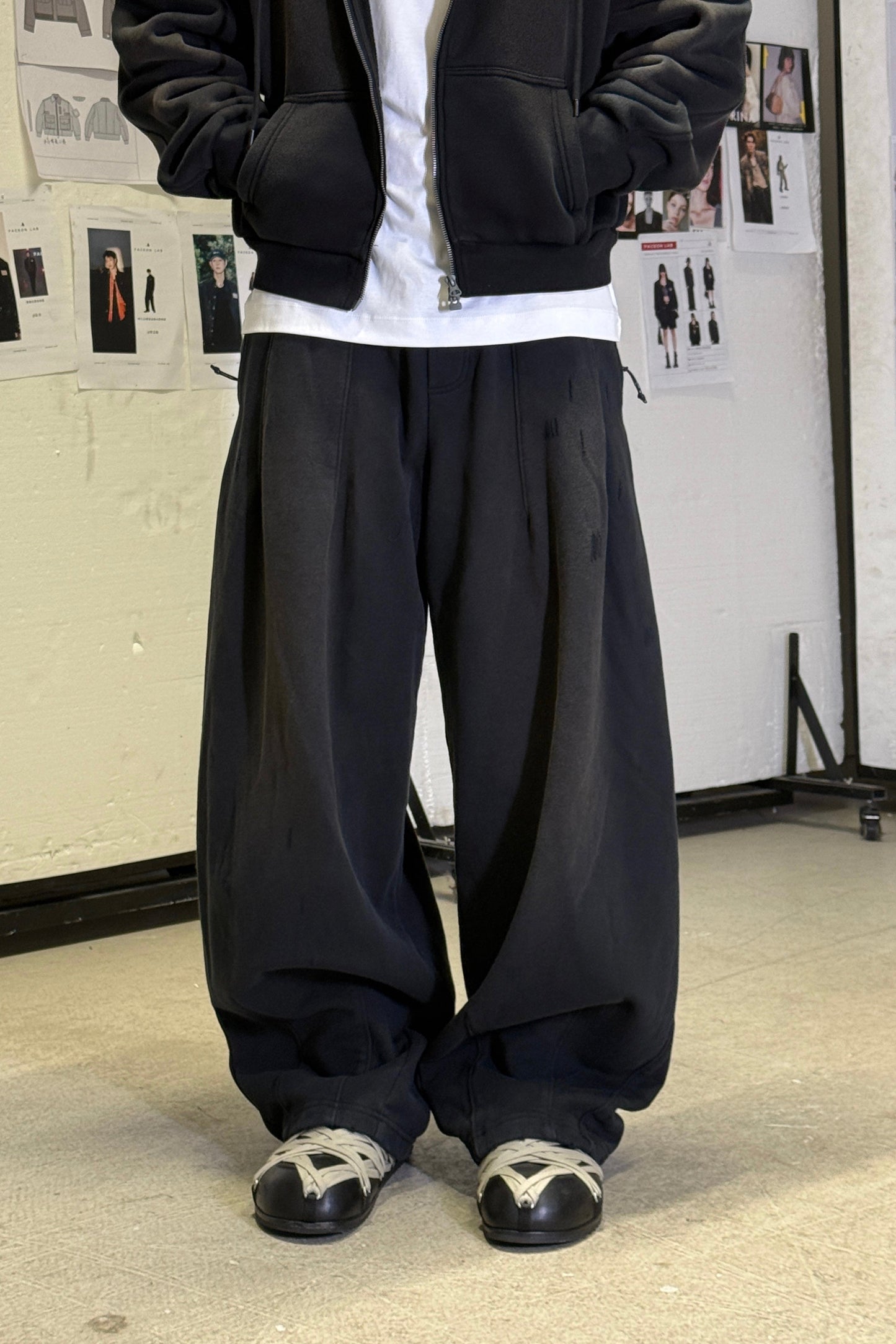 Saber Heavyweight Sweatpants