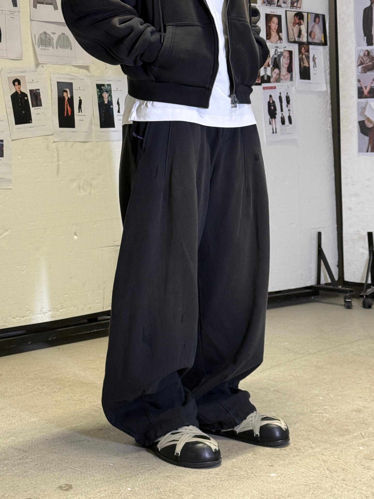 Saber Heavyweight Sweatpants