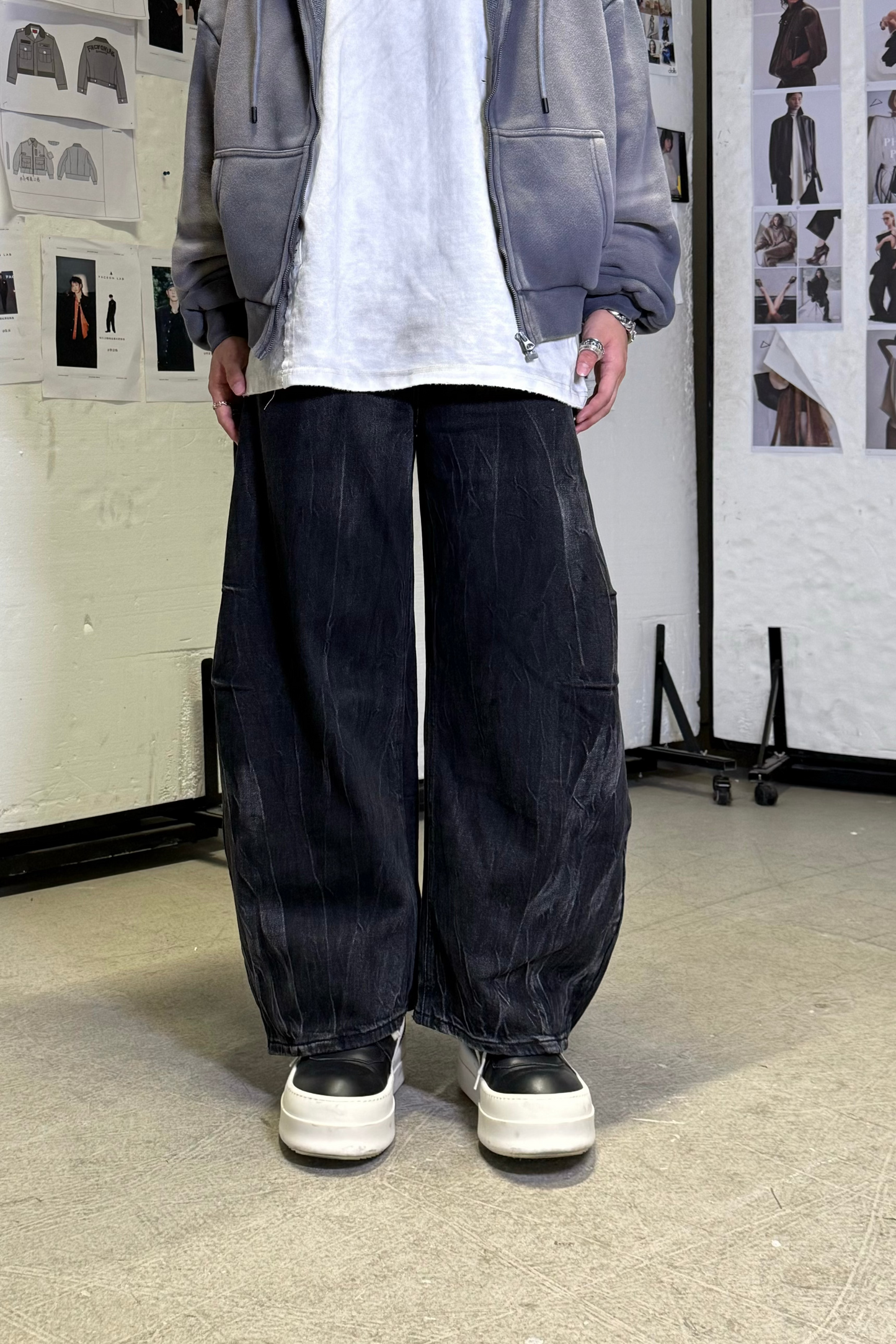 Nevada Wash Curved-Leg Jean