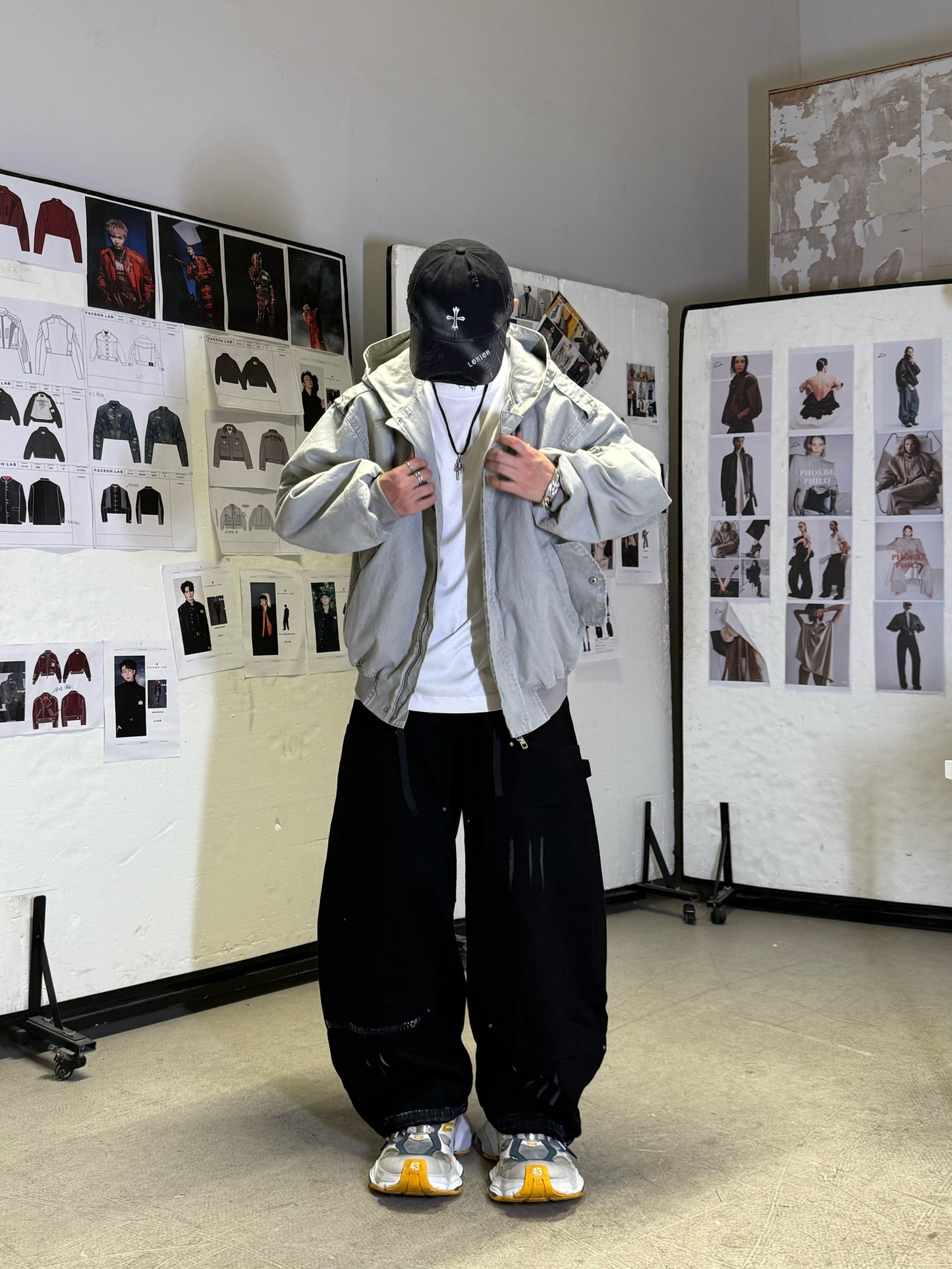 Washed Carpenter Curved-Leg Trouser