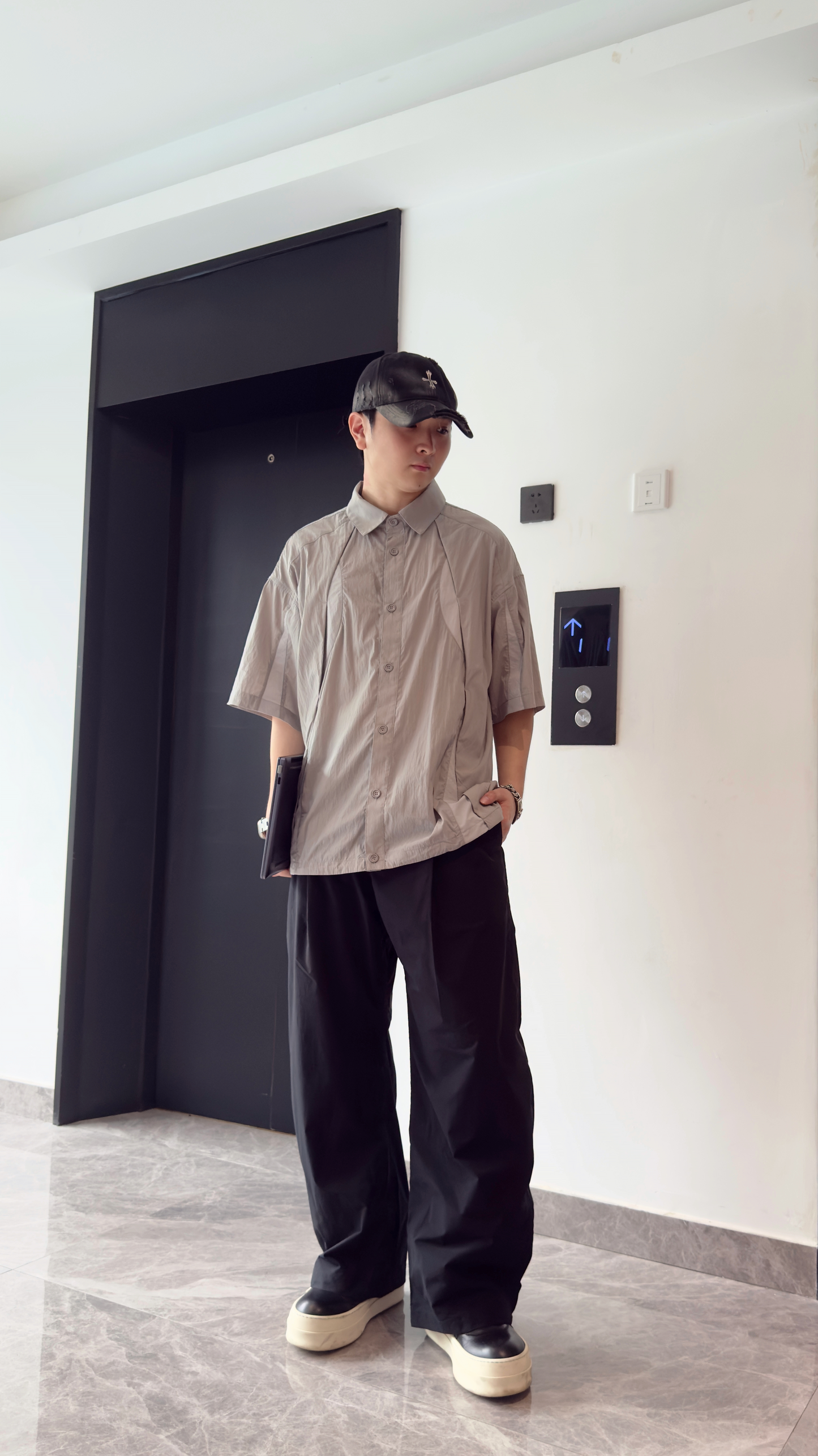 LORION CURVED PANEL SHIRT