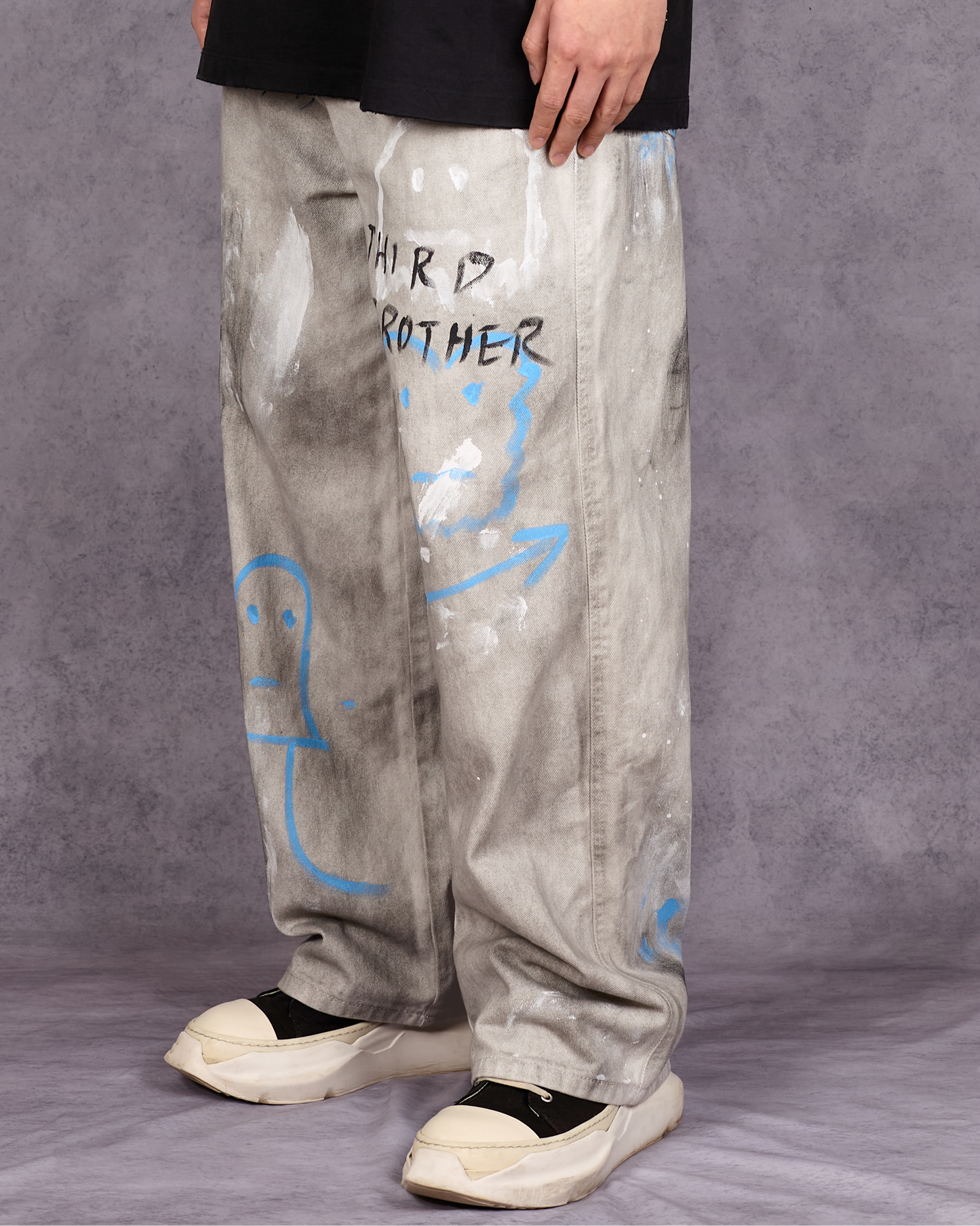 Graffiti Damage(White)